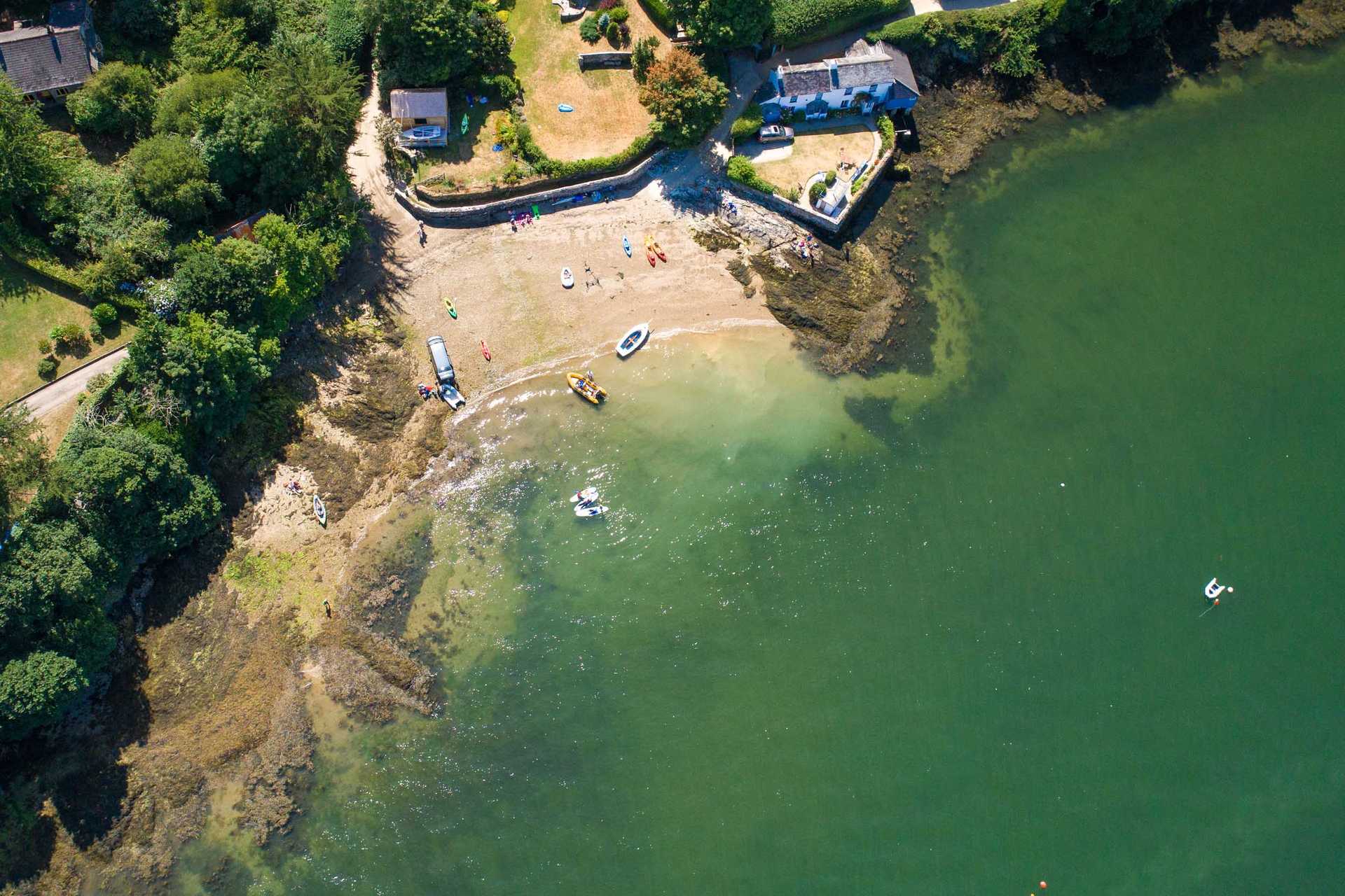 Cottages and holiday homes at Mylor Restonguet Weir Beach