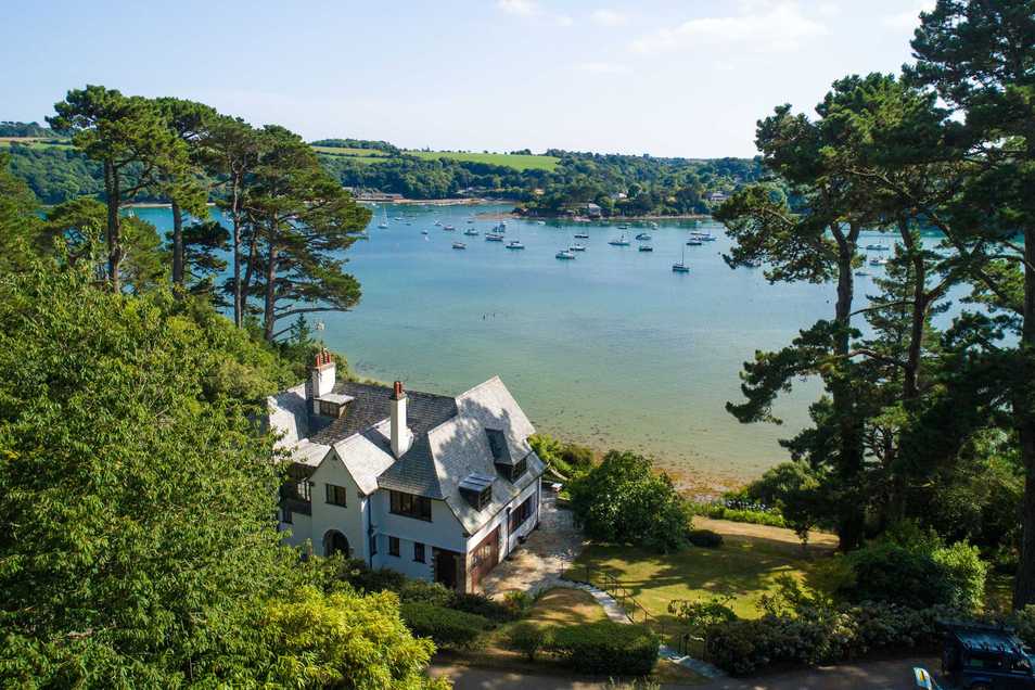 A large holiday home, Ridifarne on the Helford River